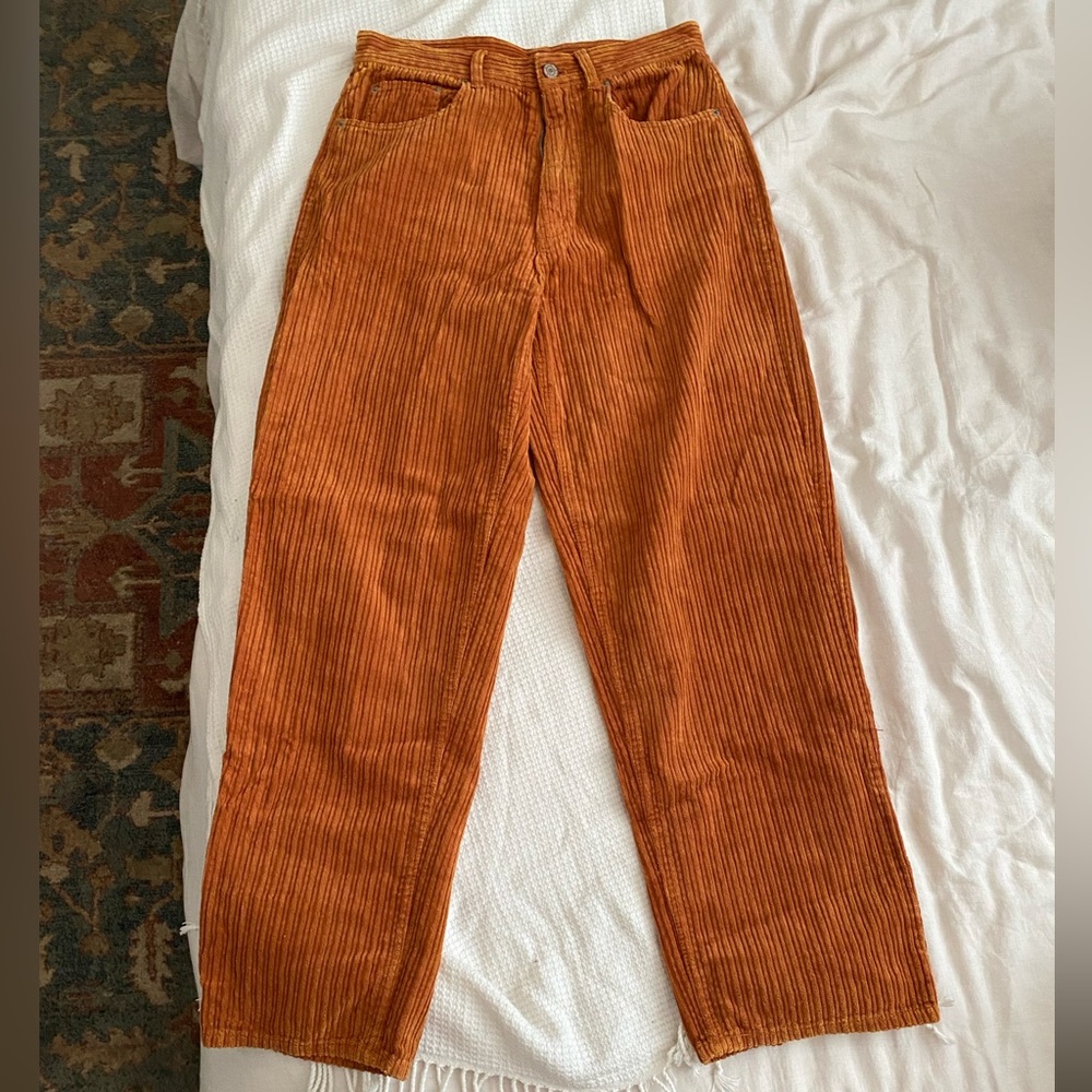 BDG | Copper colored high rise baggy corduroy pants | 30